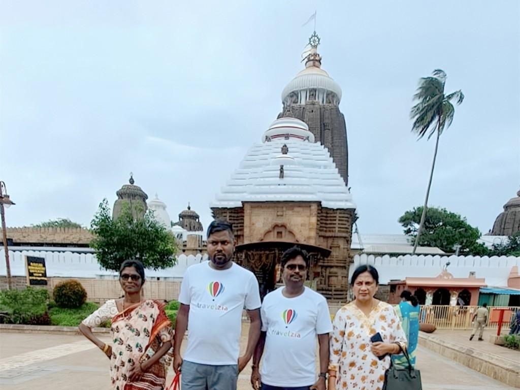 jagannath-temple-puri-odisha